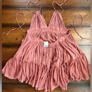 NWT Free People rose boho mini. Size XS.